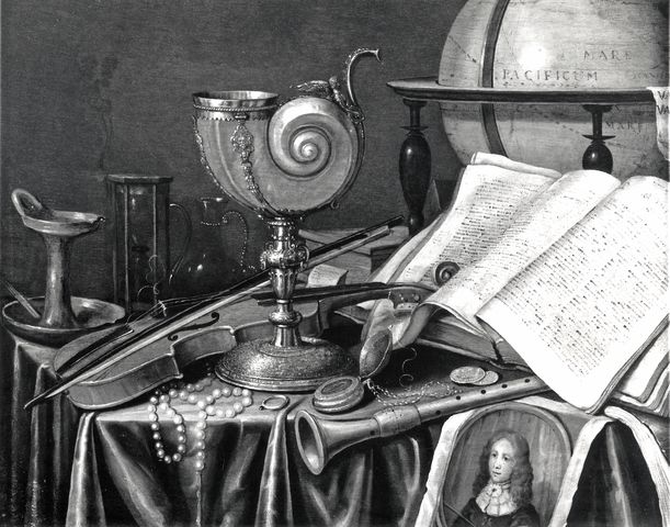 A. C. Cooper — Collier Edwaert - sec. XVII/ XVIII - Natura morta con coppa di nautilus, violino, clessidra, libro, stampe e globo — insieme